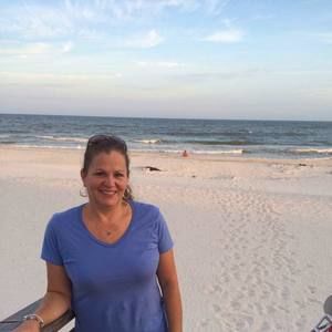 Meet your Posher, Deborah